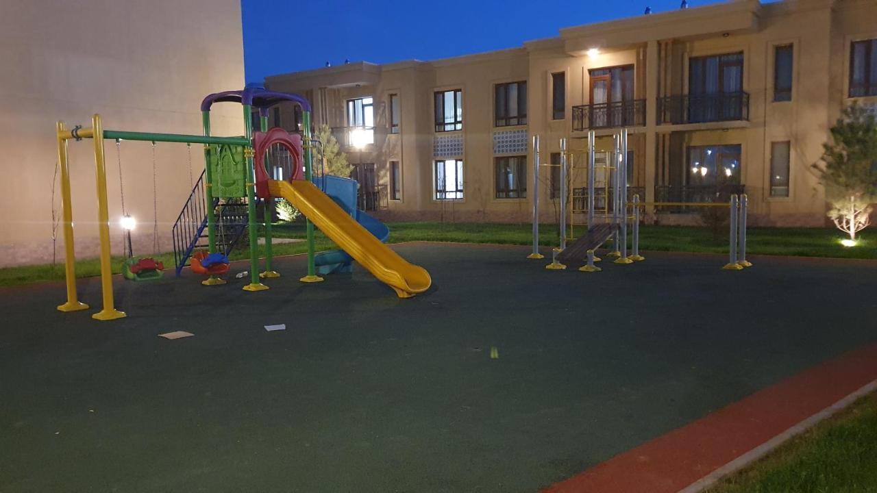 Keruen Saray Apartments 6/2 Turkistan Exterior foto
